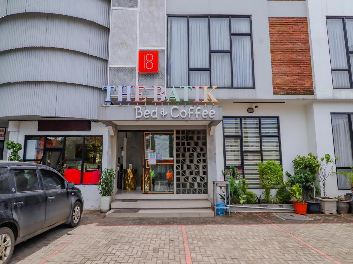 ホテル Super Oyo Collection O 31 The Batik Bed And Coffee バンドゥン エクステリア 写真