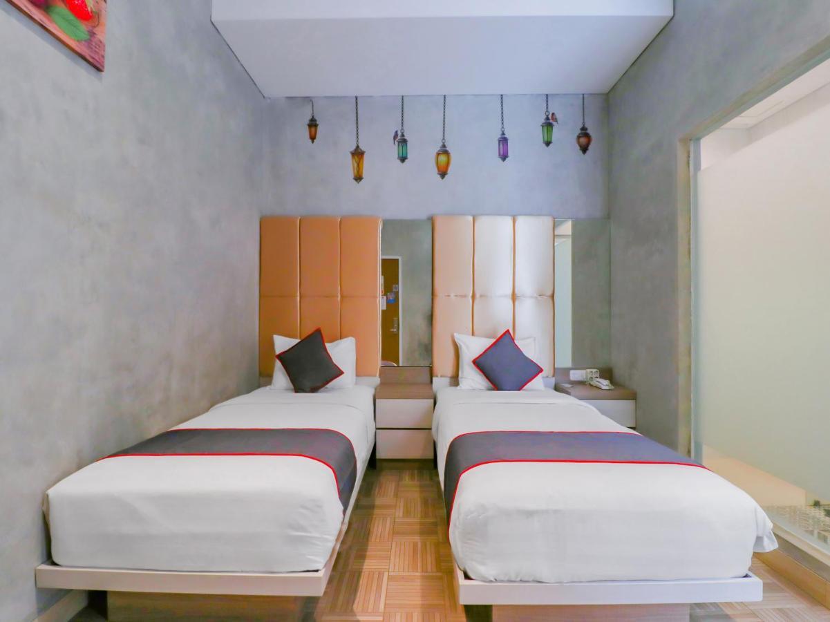 ホテル Super Oyo Collection O 31 The Batik Bed And Coffee バンドゥン エクステリア 写真